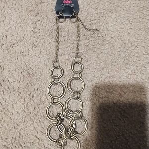 Paparazzi Gold Circle Necklace With Matching Earrings
